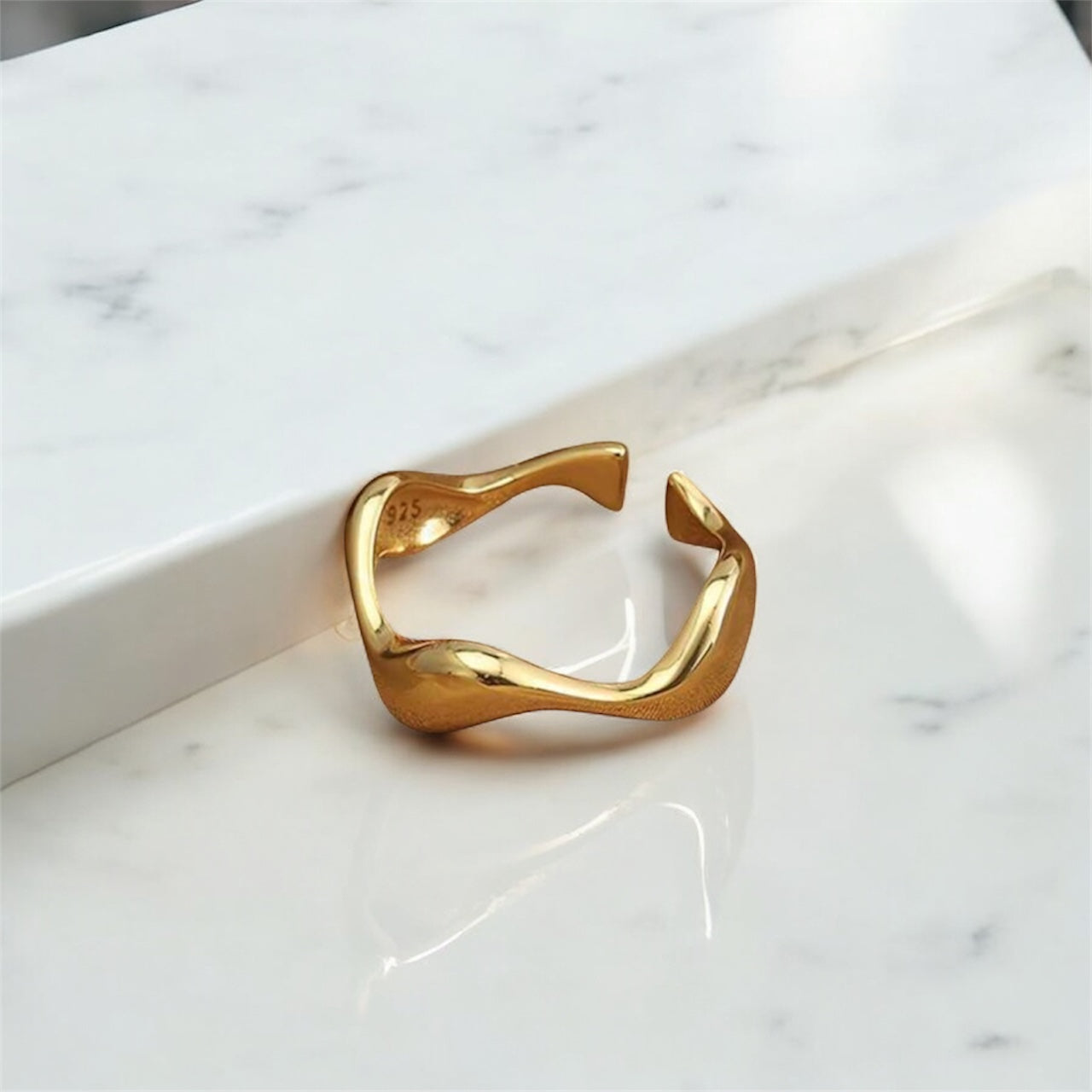 Wavy S925 Ring