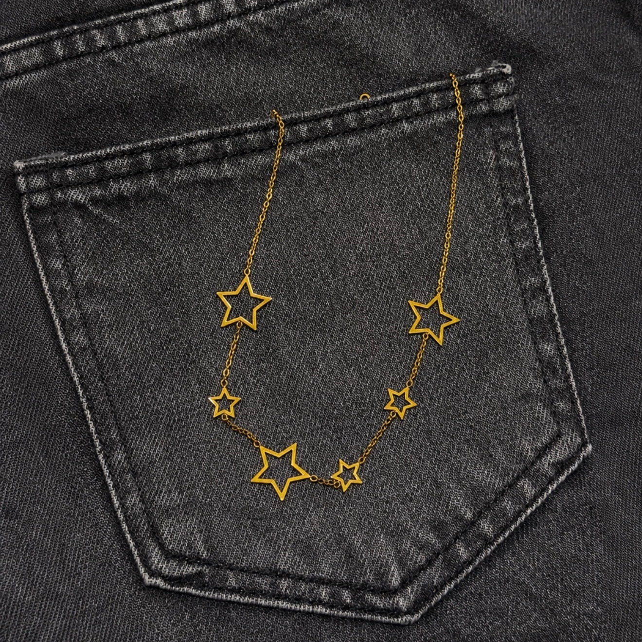 Hollow Stars Necklace