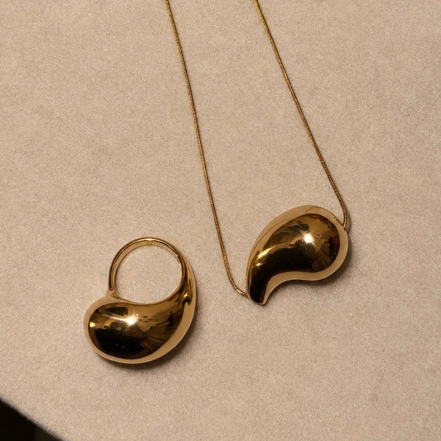 Gold Water Drop Necklace